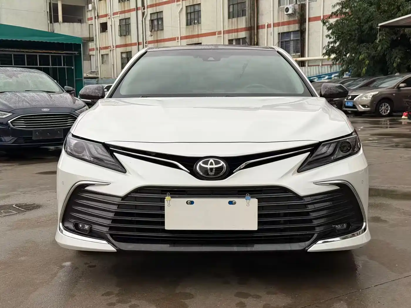 Toyota Camry 2021 2.0G Luxury Edition фото 2