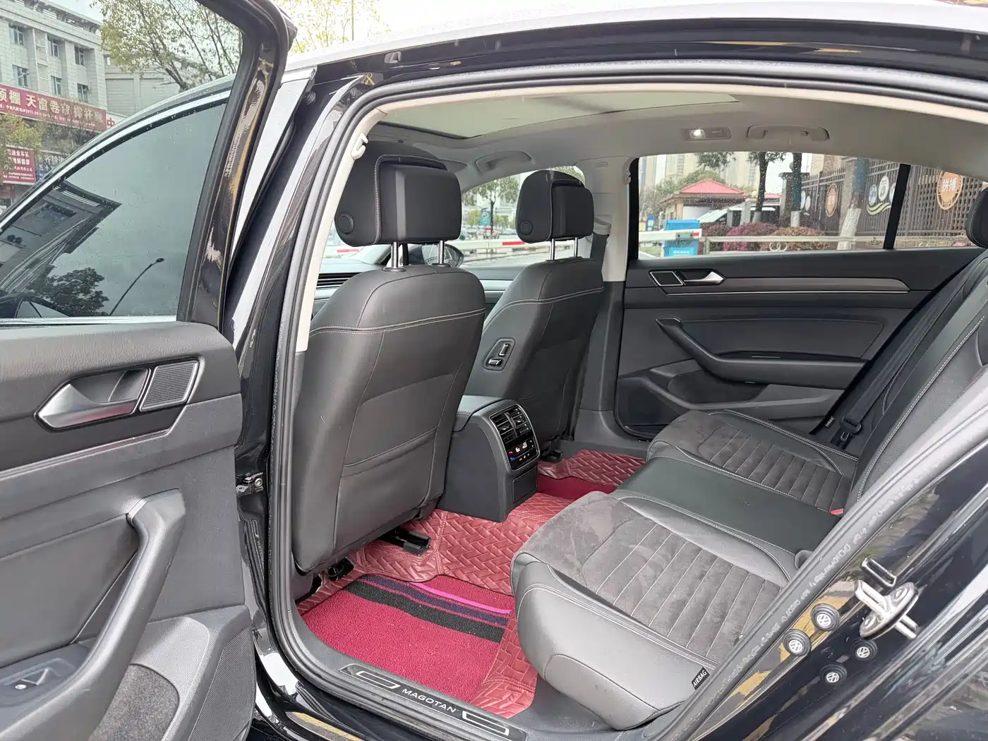 Volkswagen Magotan 2020 330TSI DSG Luxury фото 7