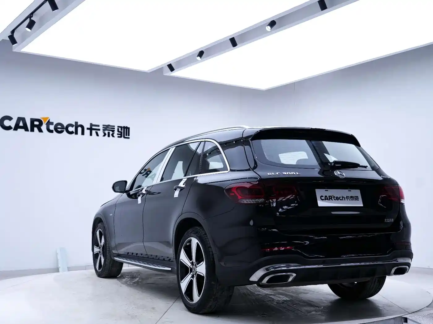 Mercedes-Benz GLC 2022 Facelift GLC 300 L 4MATIC Dynamic Collector's Edition фото 5