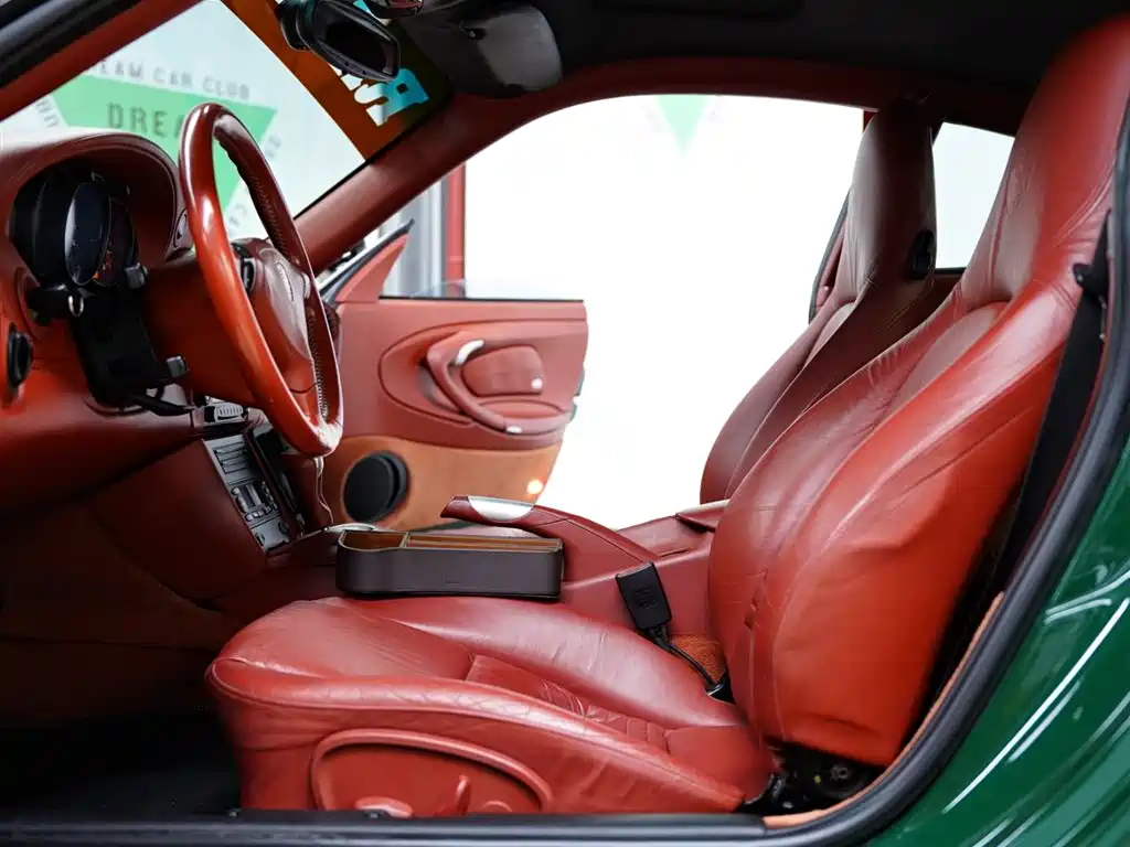 Porsche 911 2004 Carrera S Coupe 3.6L фото 24