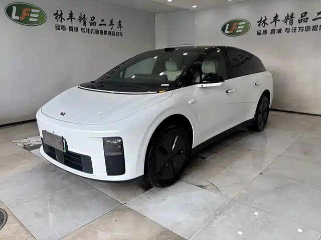 Li Auto Li Auto i6 2025 2WD Base Model