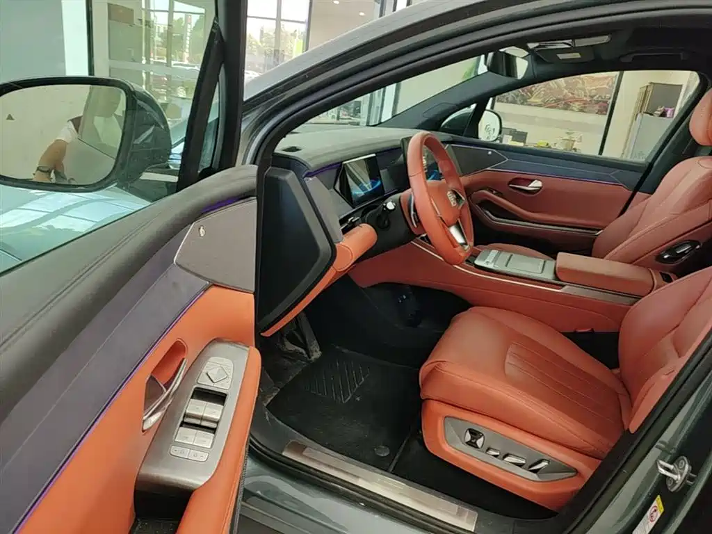 BYD Tang L 2025 DM 175KM Drone Player Edition фото 16