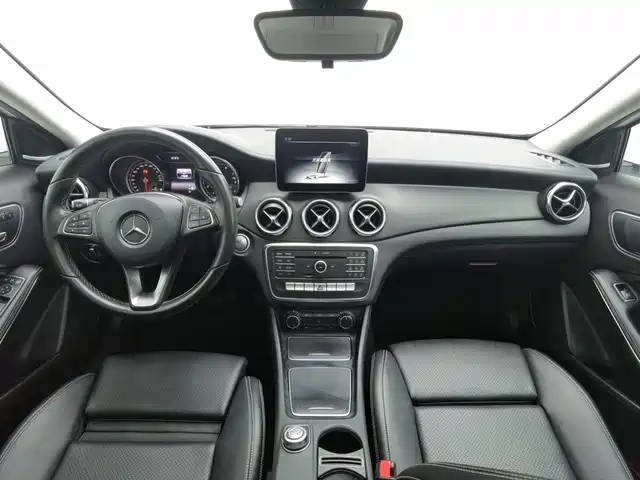 Mercedes-Benz GLA 2017 GLA 200 Fashion — фото 5
