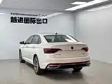 Фото 8 - Volkswagen Sagitar