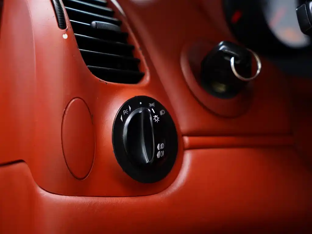 Porsche 911 2004 Carrera S Coupe 3.6L фото 33