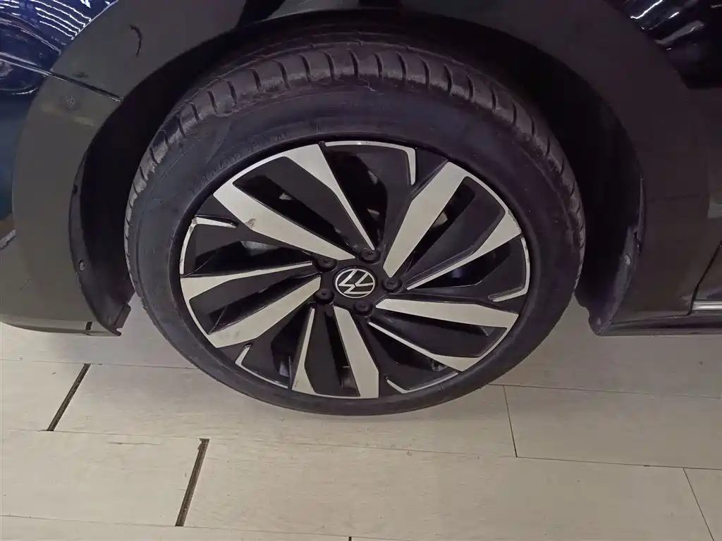 Volkswagen Passat 2022 330TSI Starlight Elite Edition фото 25