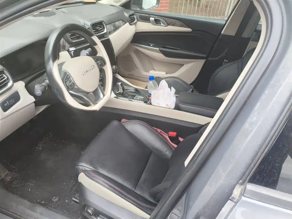 Lynk & Co 02 2018 Model 1.5T DCT 2WD Yao Pro Edition China V фото 8