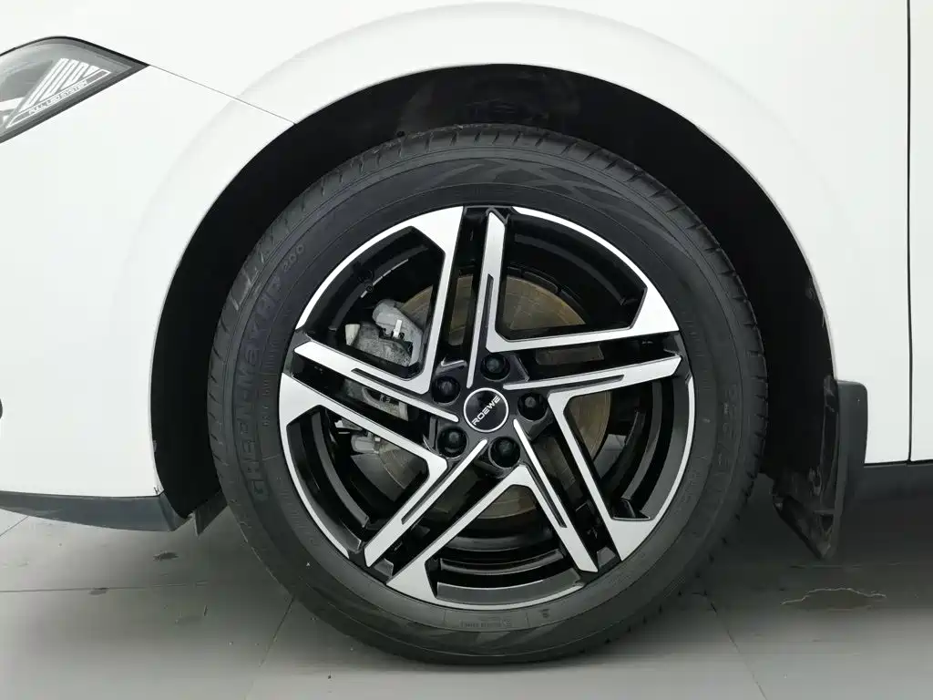Roewe D7 2024 2023 DMH 125km Beyond Edition