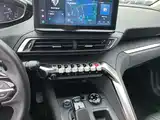 Photo 13 - Peugeot 5008