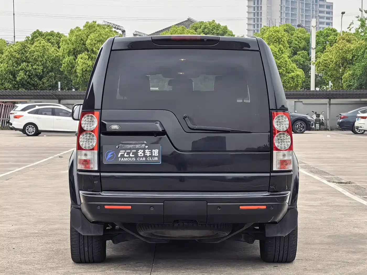 Land Rover Discovery 2011 3.0 SDV6 HSE Diesel фото 3
