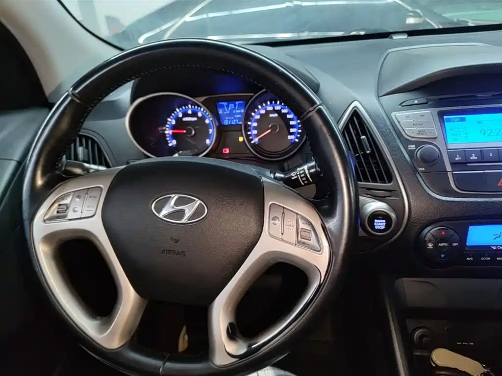 Hyundai Beijing Hyundai ix35 2015 2.0L Automatic 2WD Smart China V фото 10