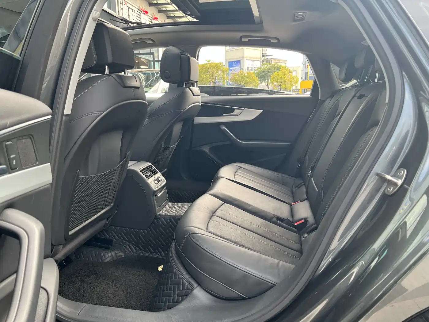 Audi A4L 2020 40 TFSI Luxury Dynamic фото 14