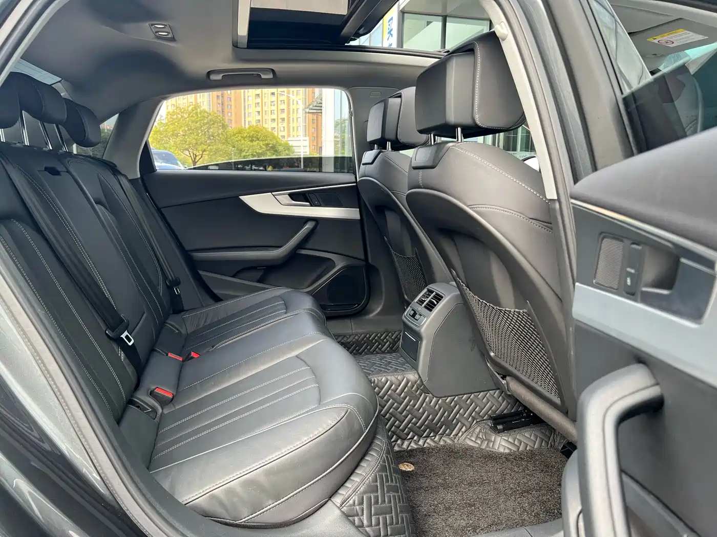 Audi A4L 2020 40 TFSI Luxury Dynamic фото 15