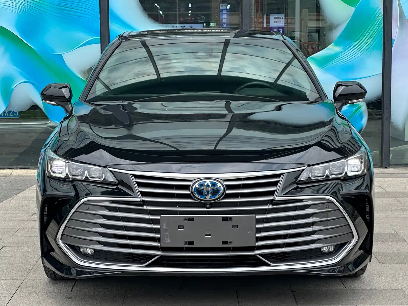 Toyota Avalon 2019 Hybrid 2.5L XLE Premium Edition China VI фото 2