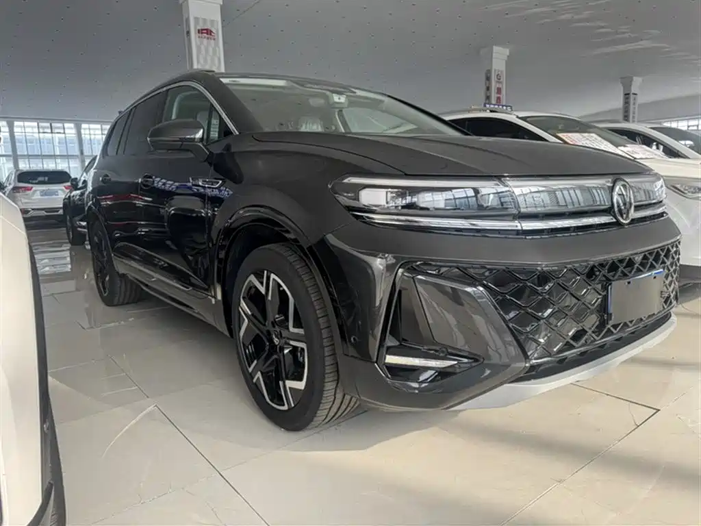 Volkswagen Talagon 2025 450TSI R-Line 6-Seater фото 12