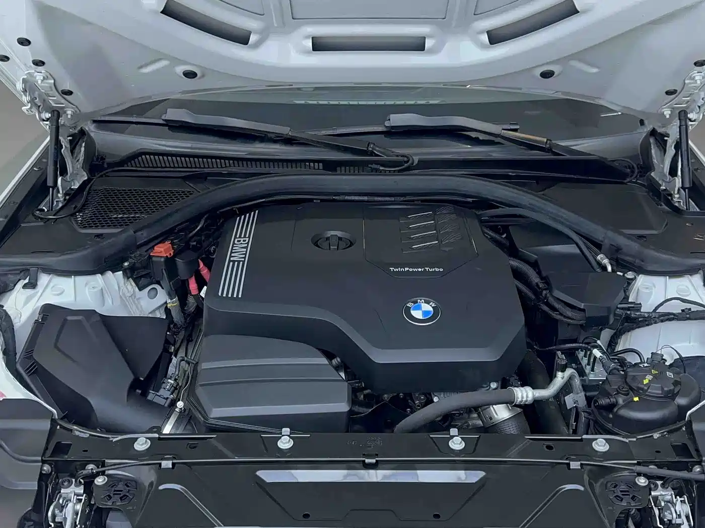 BMW 3 Series 2023 320Li M Sport Package фото 23