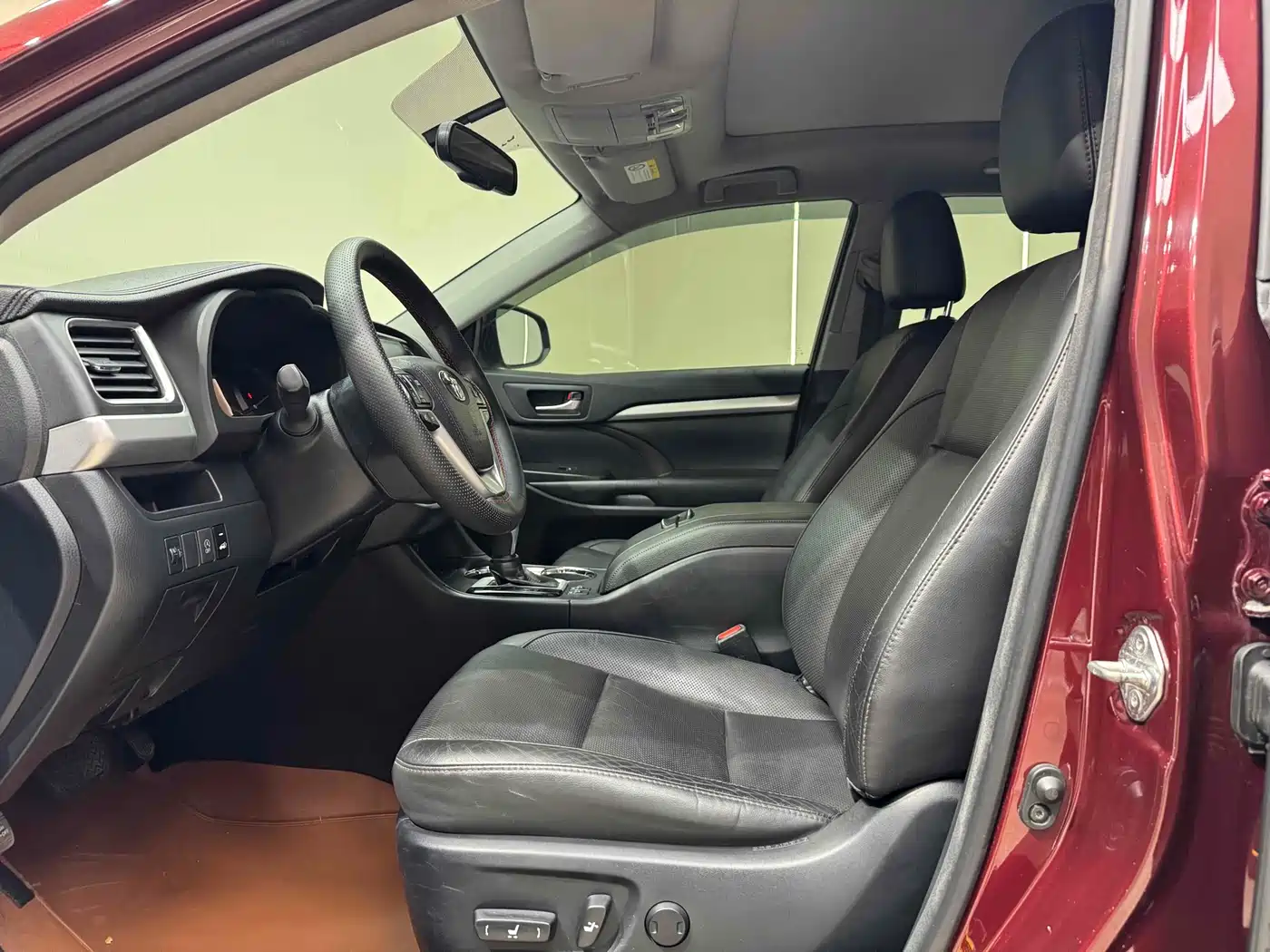 Toyota Highlander 2017 2.0T 4WD Premium 7-Seater фото 10