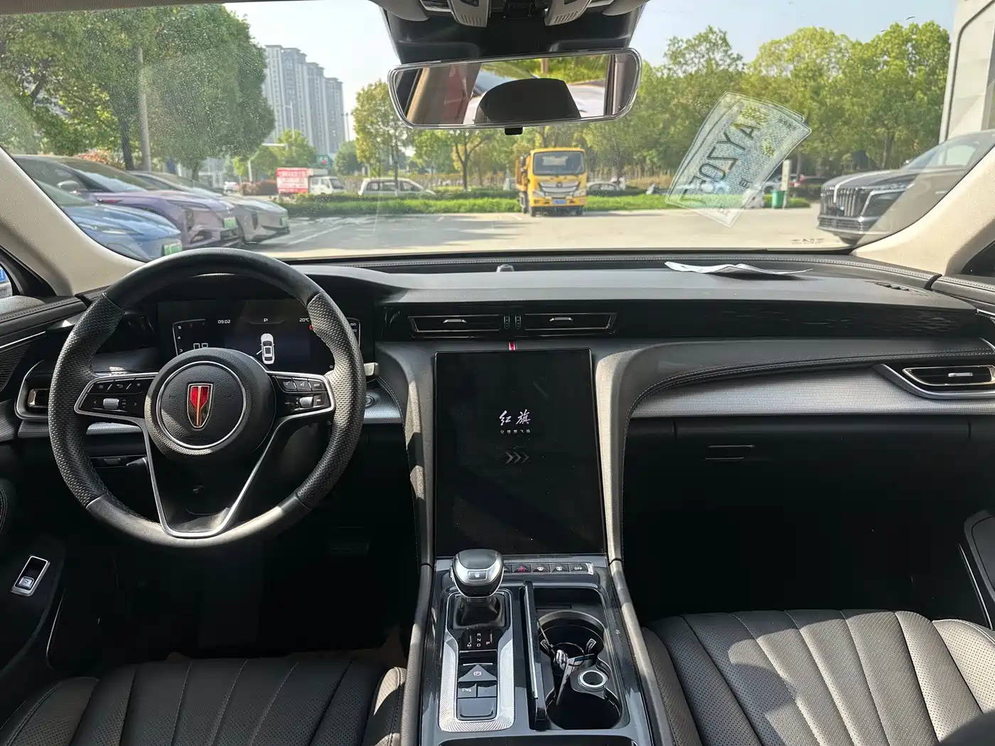 Hongqi H5 2023 1.5T DCT Smart Connect Joy Edition фото 6