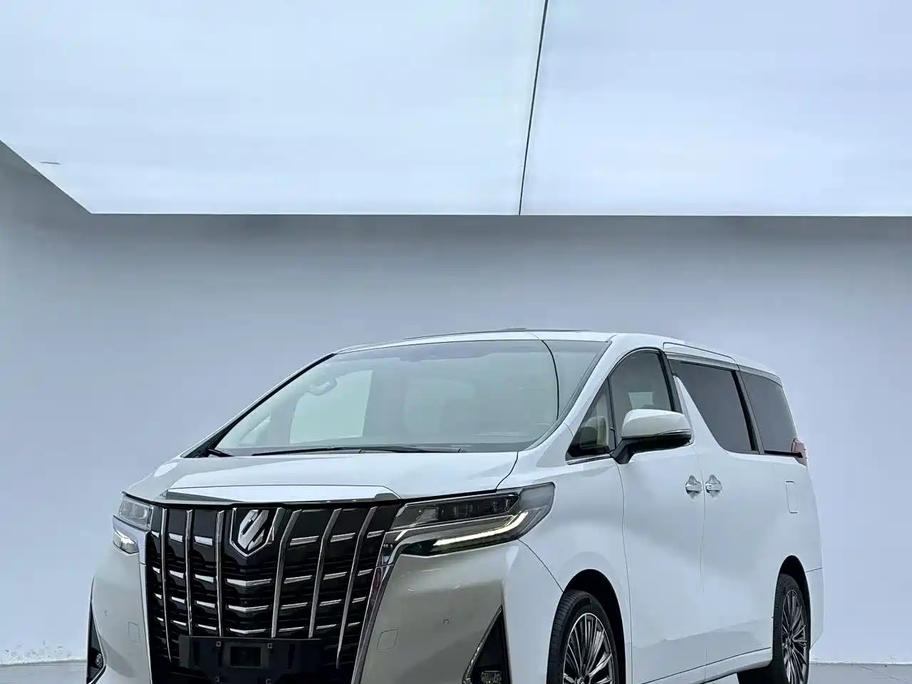 Toyota Alphard 2018 3.5L Premium