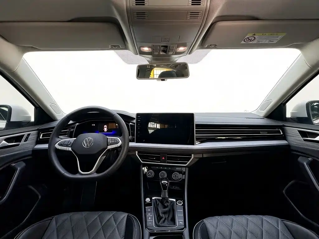 Volkswagen Sagitar 2024 300TSI DSG Surpass Edition фото 5