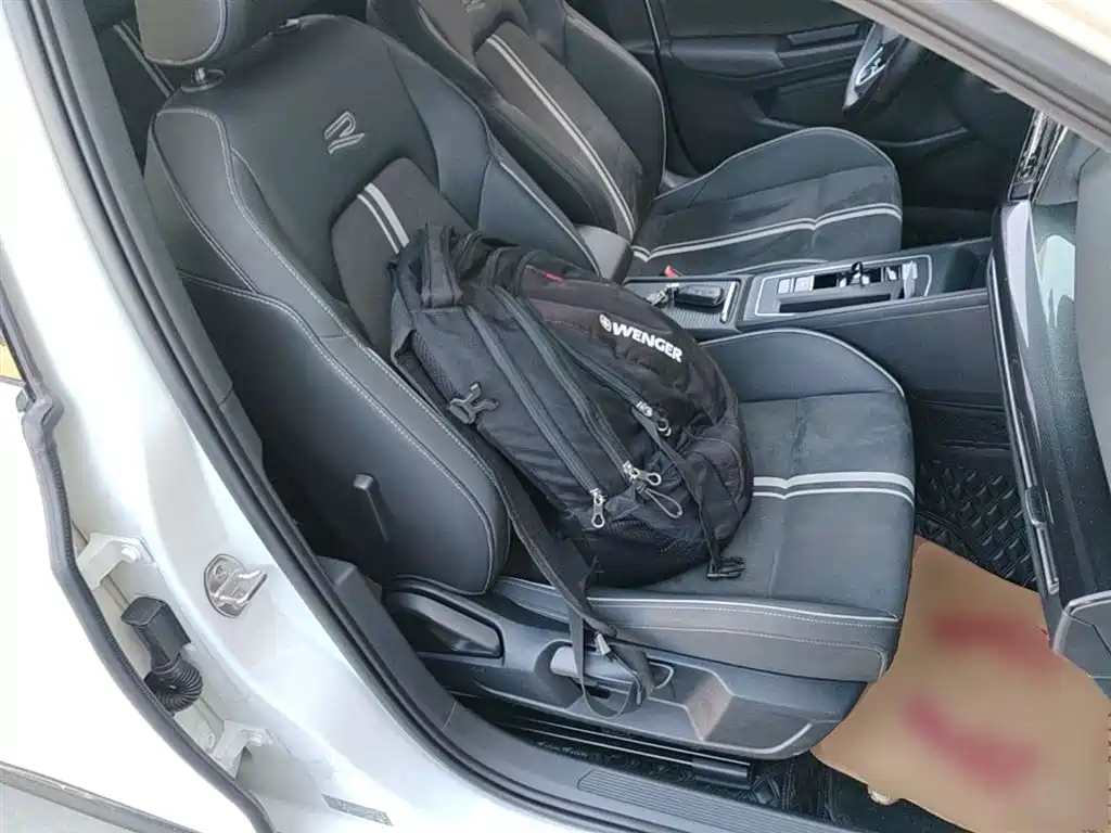 Volkswagen Golf 2021 280TSI DSG R-Line фото 24