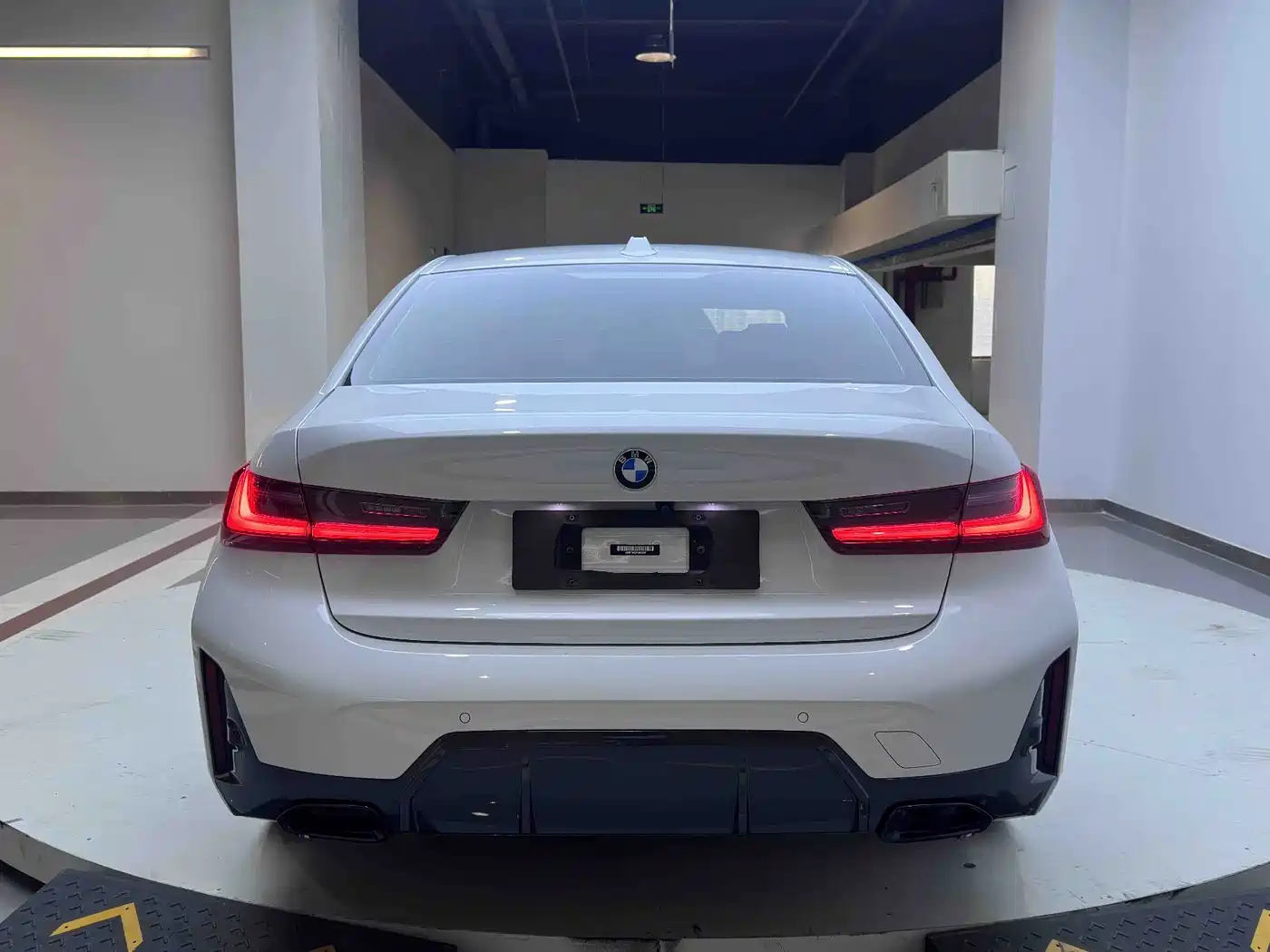 BMW 3 Series 2023 320Li M Sport Package фото 3