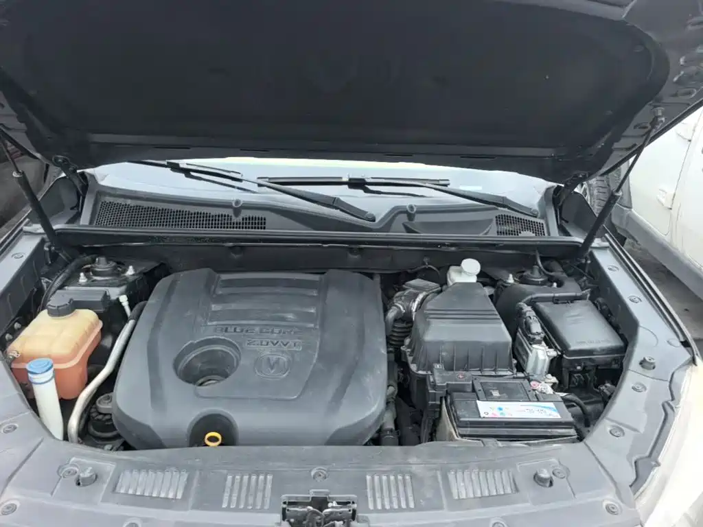 Changan CS75 2015 2014 2.0L Manual Leading (China IV)