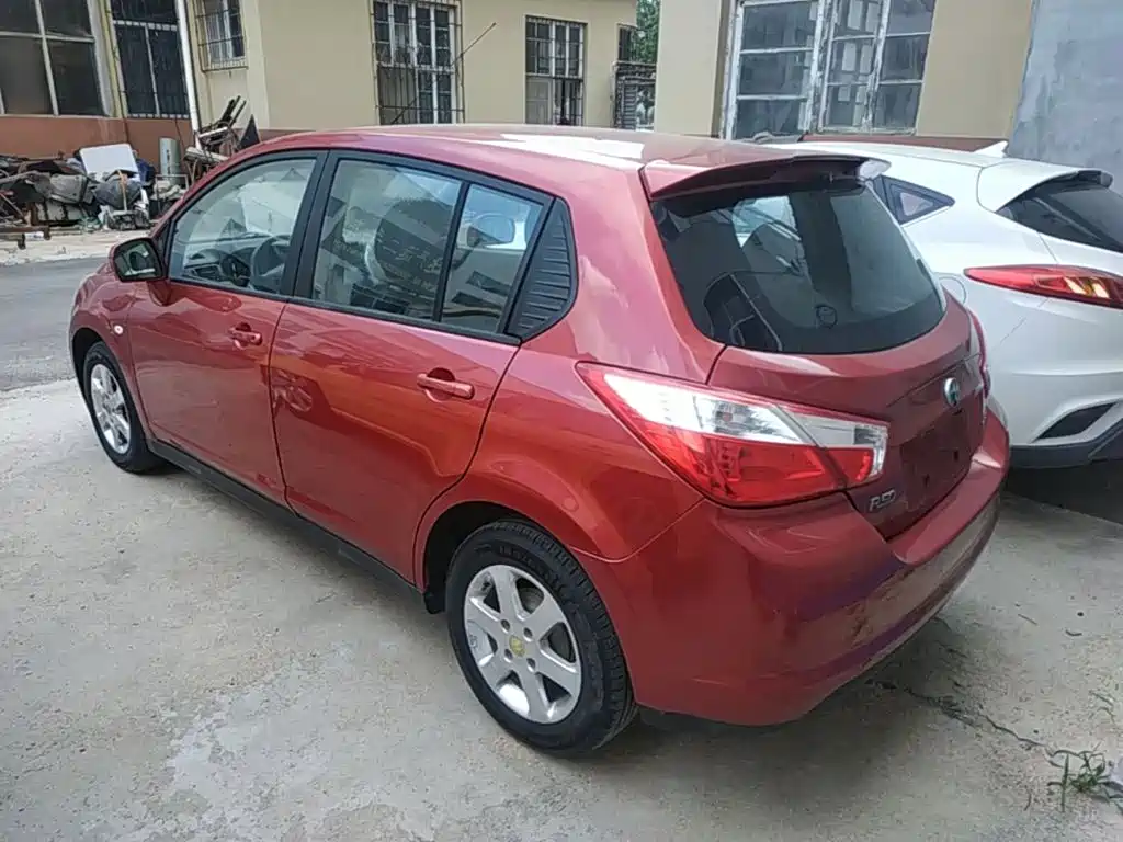 Venucia R50 2014 2013 1.6L Manual Fashion