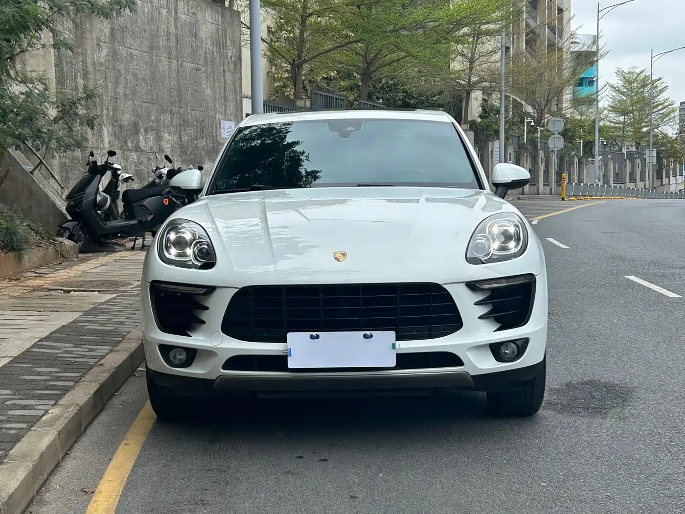 Porsche Macan 2017 Macan 2.0T фото 2