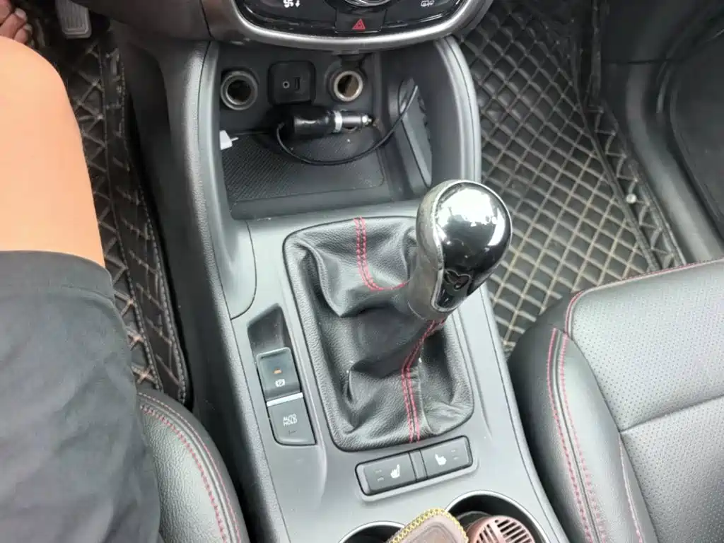 Changan CS75 2015 2014 2.0L Manual Leading (China IV)