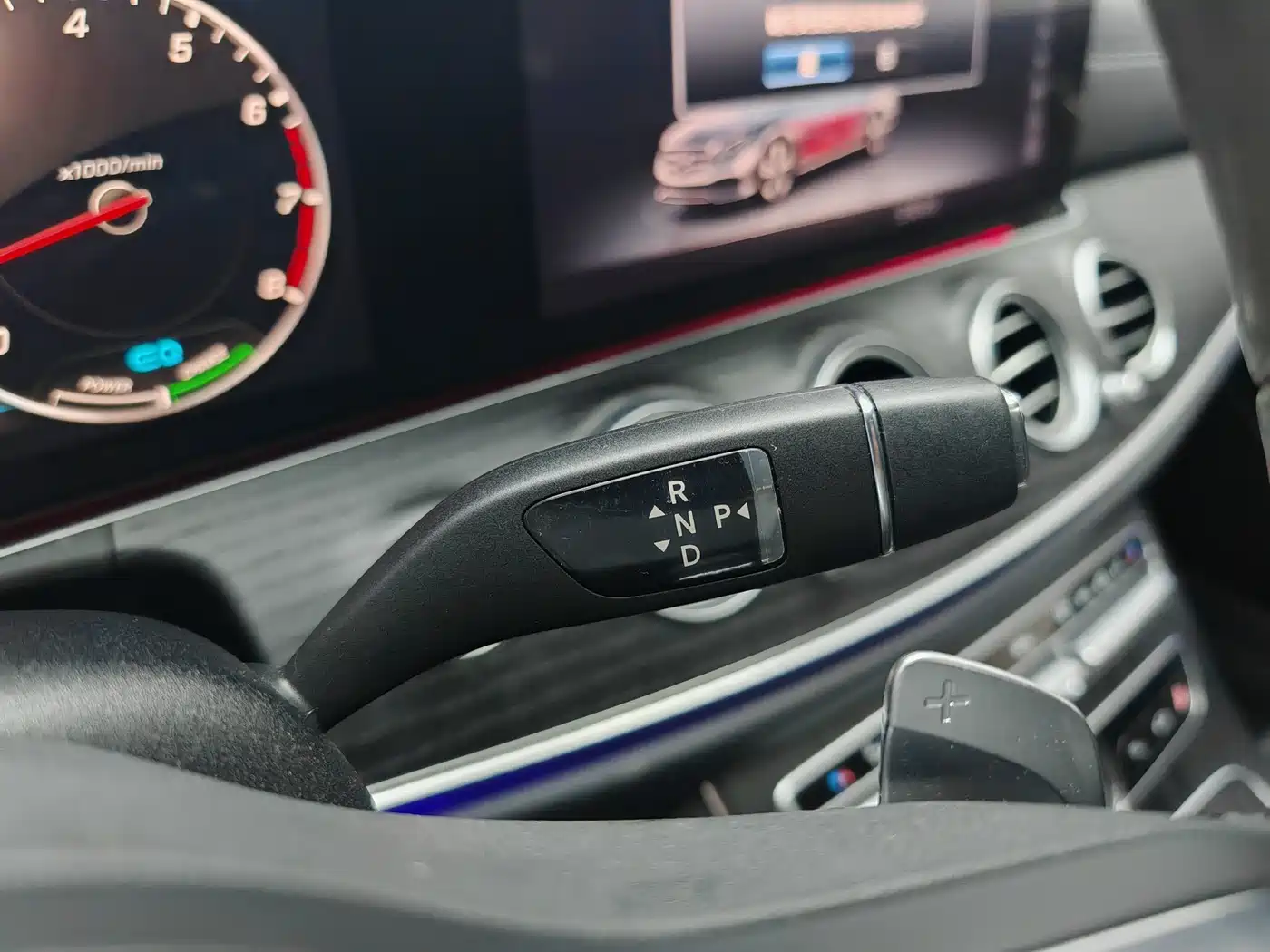 Mercedes-Benz E-Class 2020 E 260 L фото 24