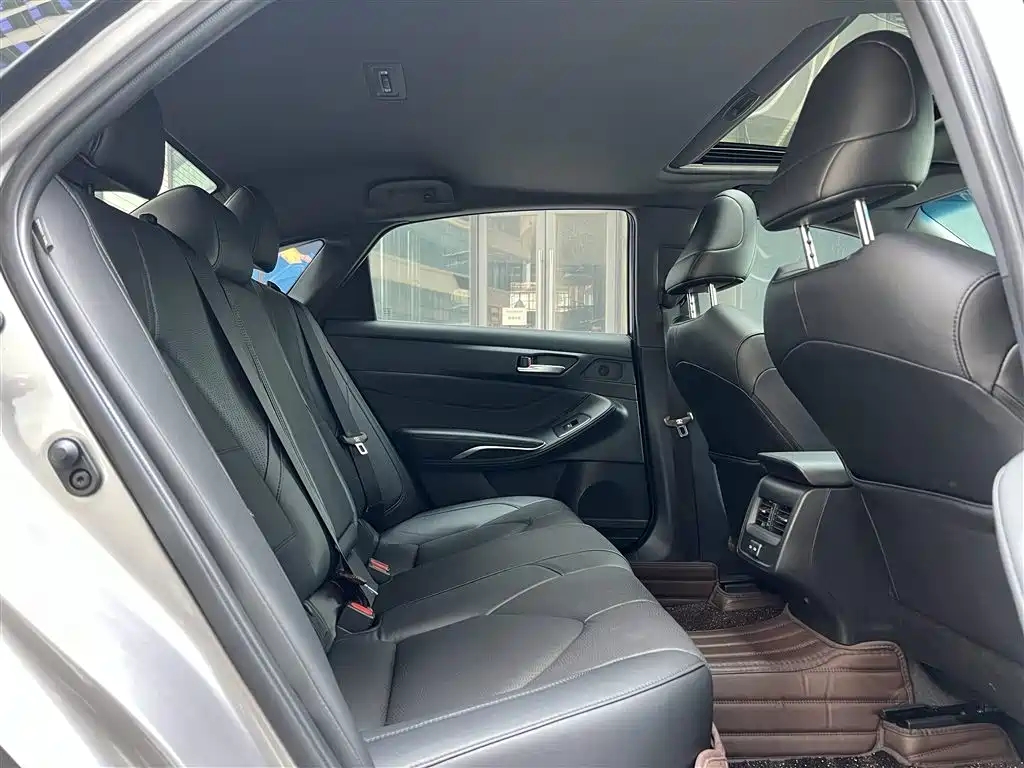 Toyota Avalon 2023 2.0L Luxury Edition фото 27