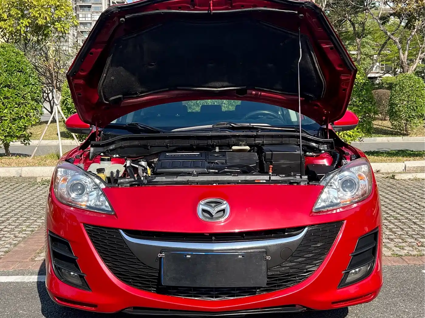 Mazda Mazda3 (Import) 2010 2010 Hatchback 1.6 Automatic Luxury