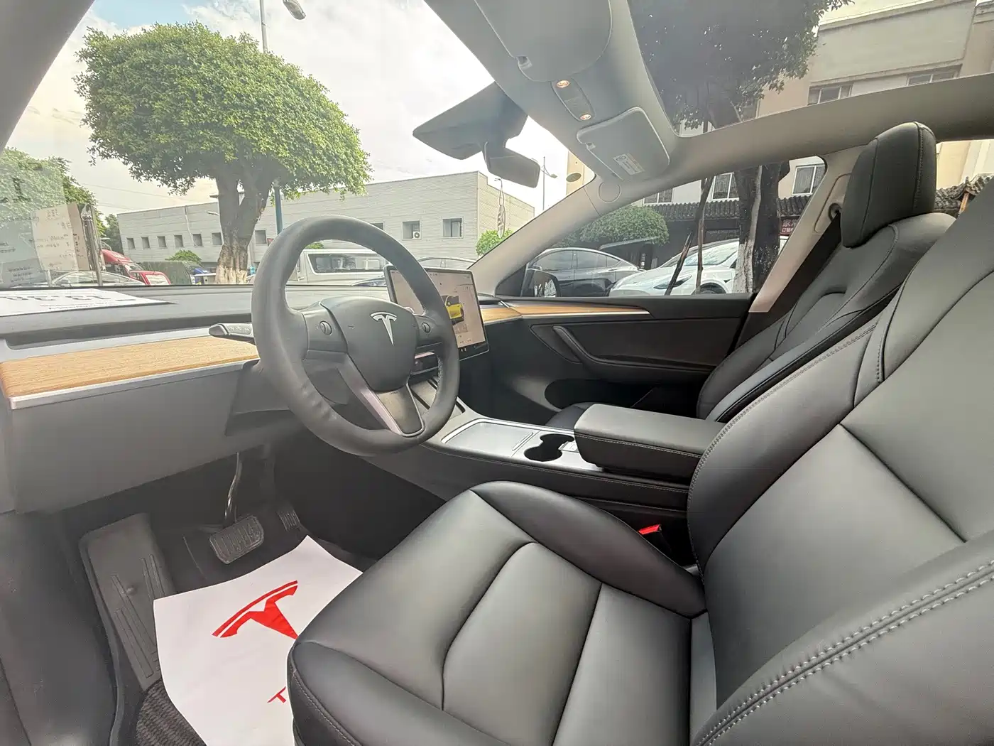 Фото 8 - Tesla Model Y