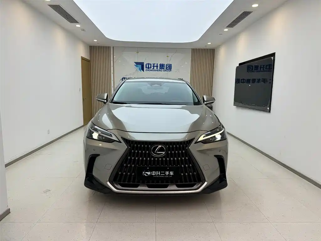 Lexus NX 2022 260 FWD Innovation Edition фото 2