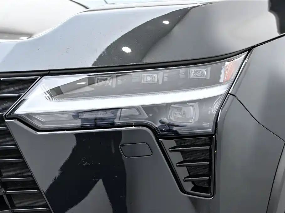Lexus GX 2024 OVERTRAIL Summit Edition фото 10