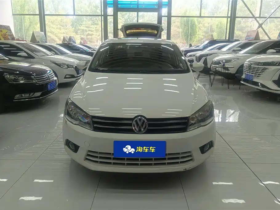 Volkswagen Jetta 2015 1.6L Auto Comfort фото 2