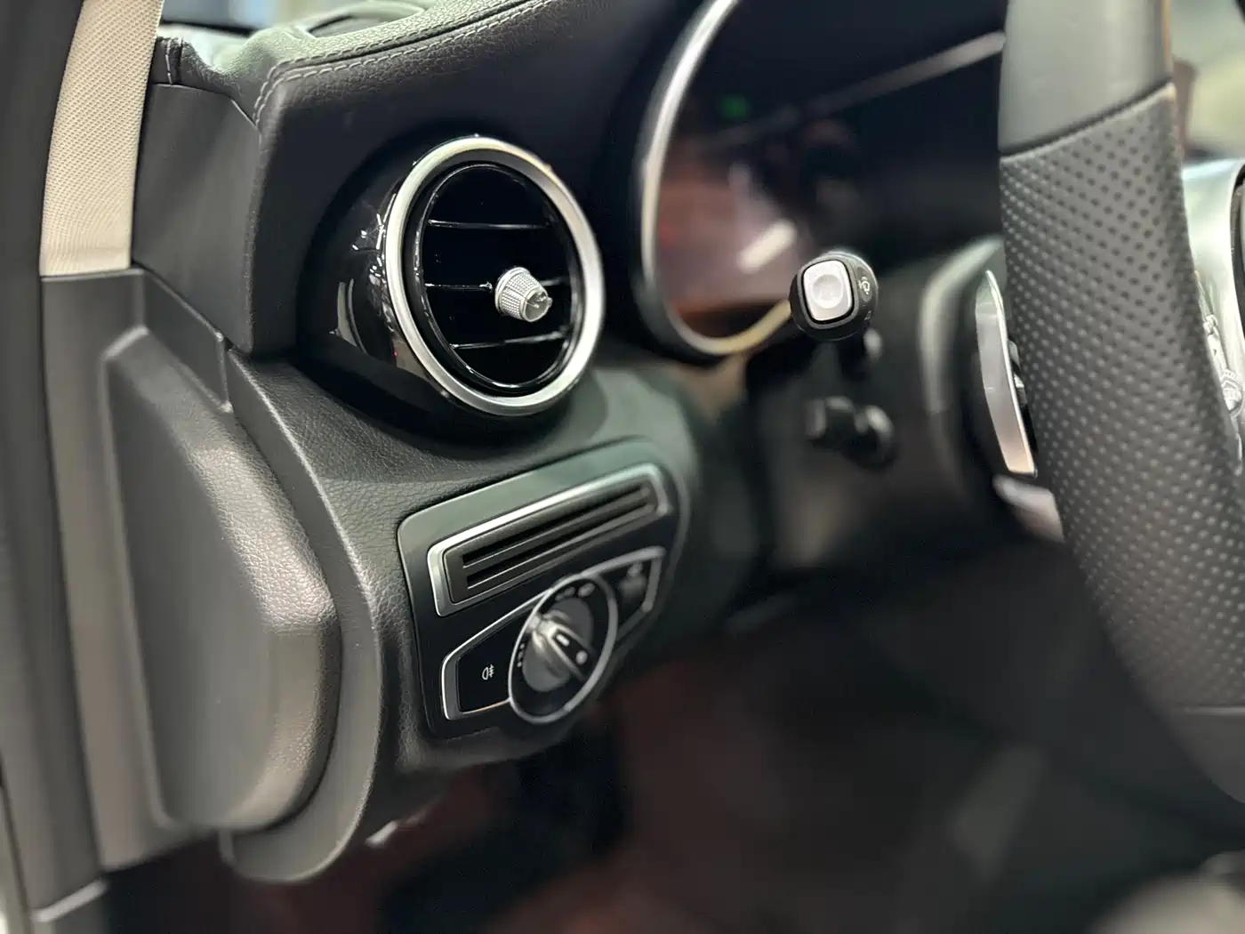 Mercedes-Benz C-Class 2021 C 260 L Sport Starry Exclusive Edition фото 23