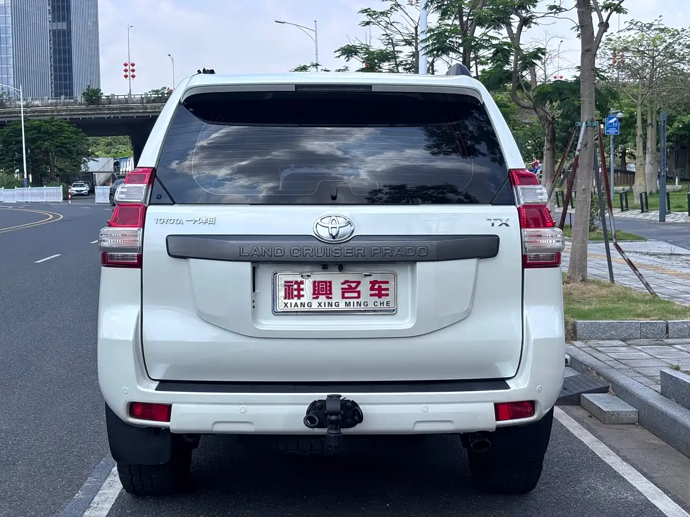 Toyota Prado 2016 2.7L Auto Standard Edition фото 5