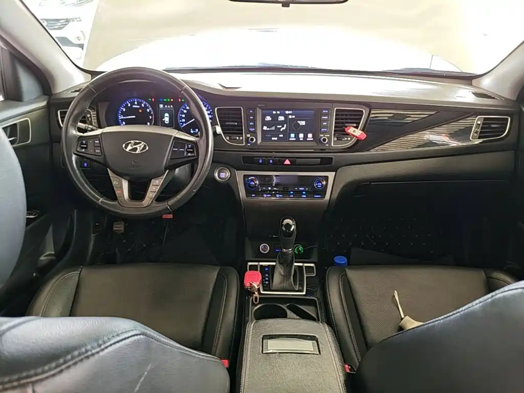 Photo 10 - Hyundai Mistra