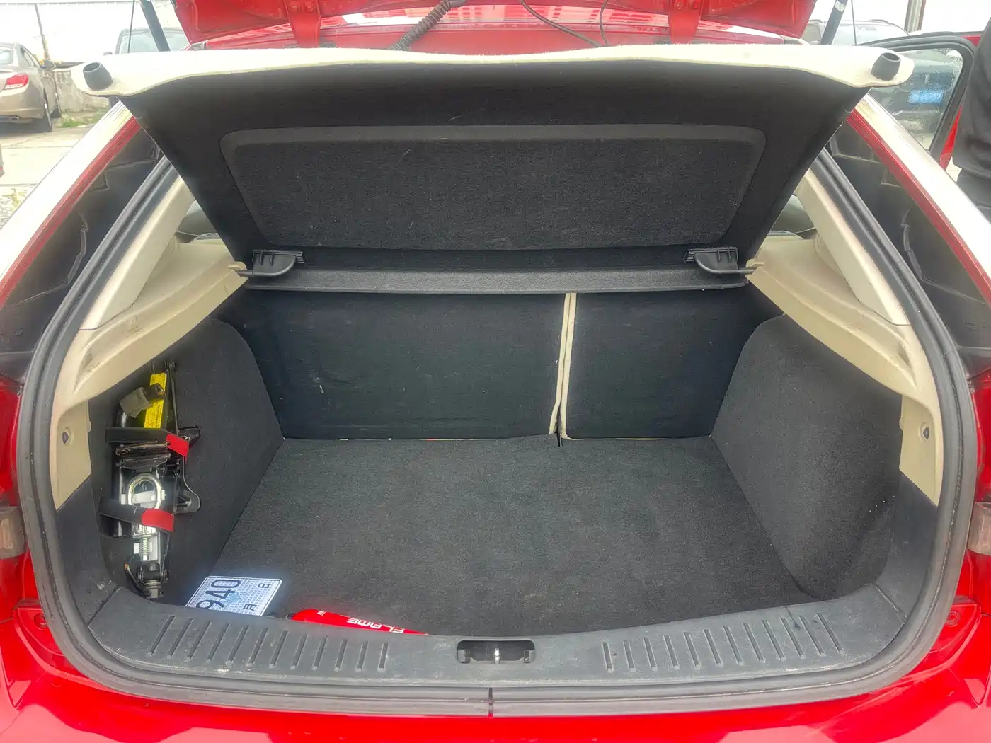 Ford Focus 2010 2011 Hatchback 1.8L Automatic Fashion