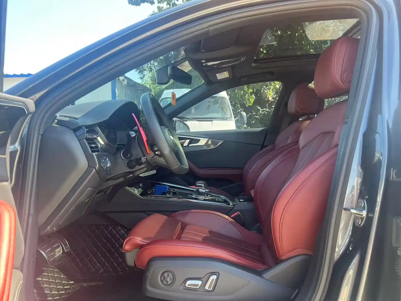 Audi A4L 2025 2024 40 TFSI Luxury Dynamic