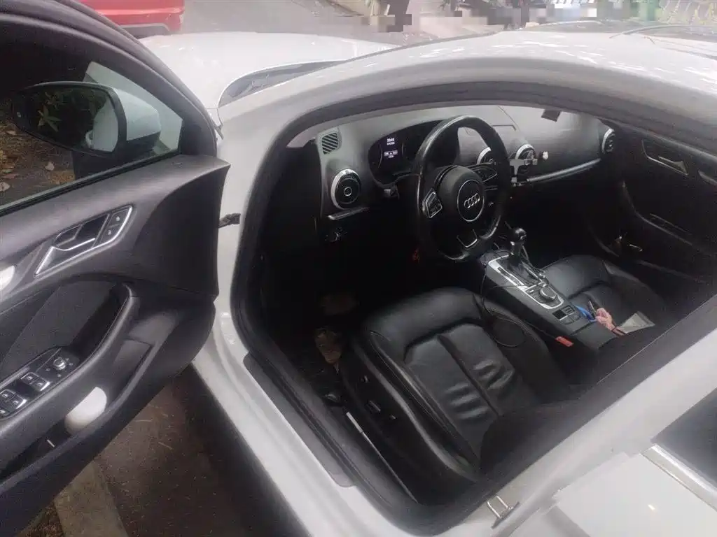 Audi A3 2015 Limousine 35 TFSI Millionth Anniversary Comfort Enjoyment Type фото 12