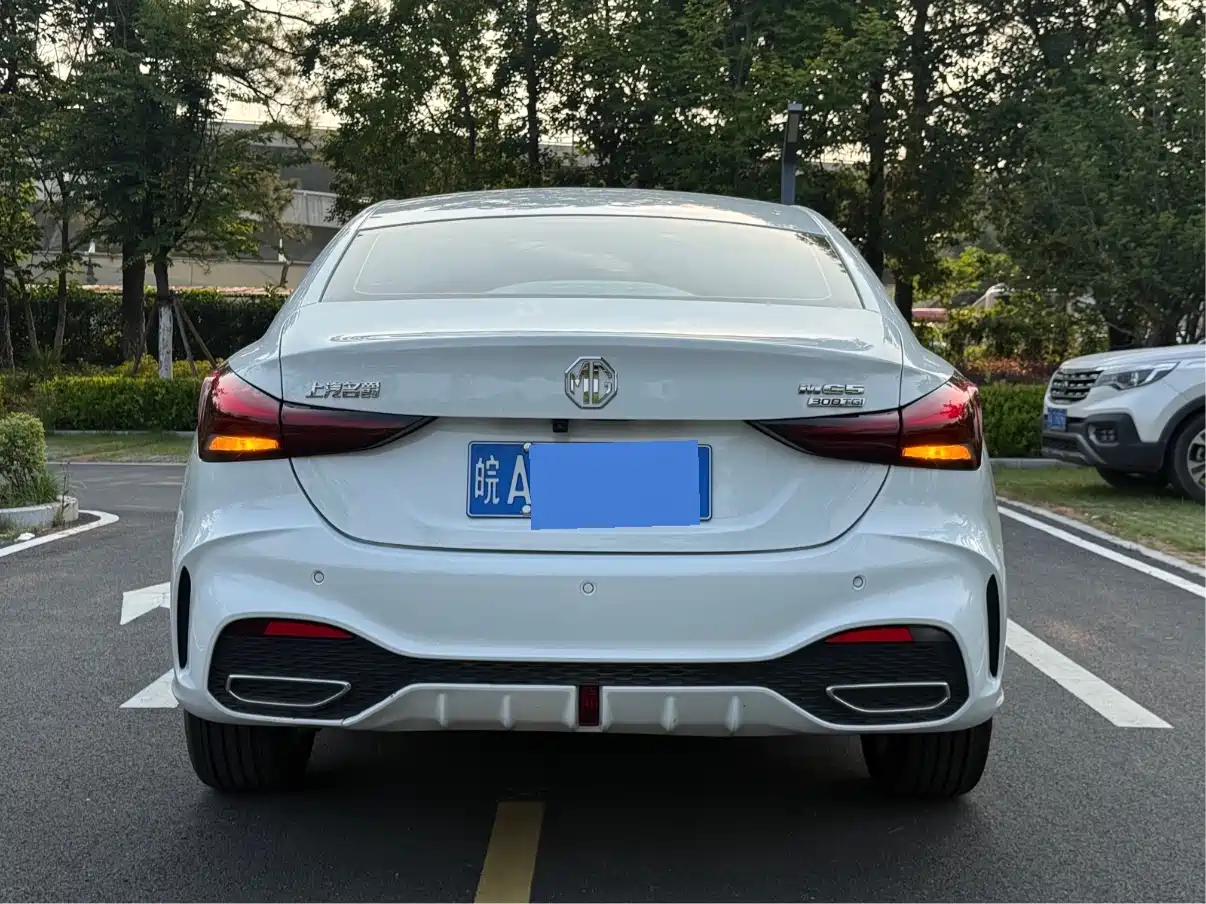 MG MG5
