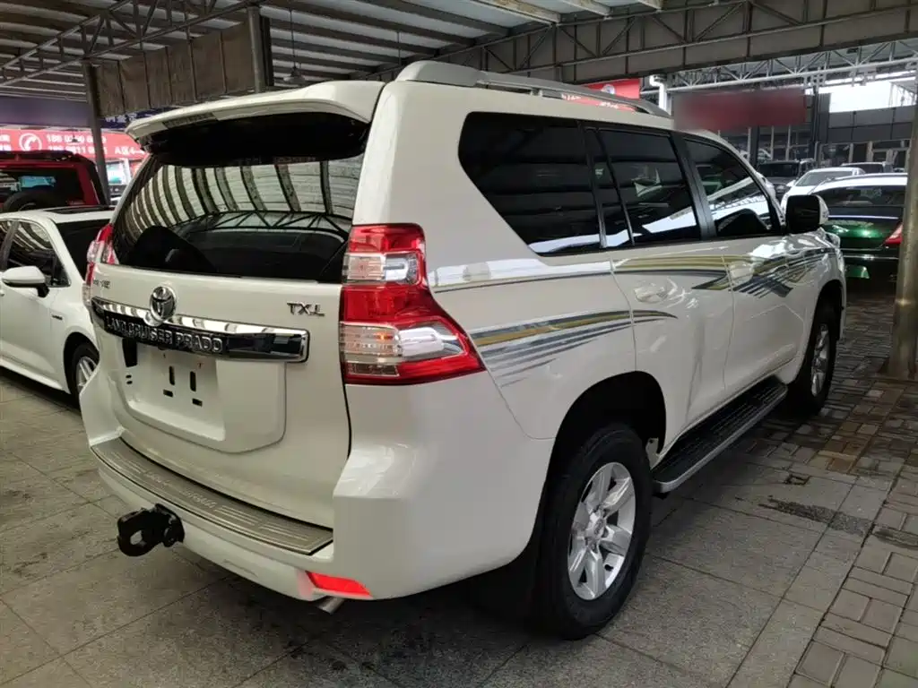 Toyota Prado 2016 2.7L Auto Luxury Edition фото 7