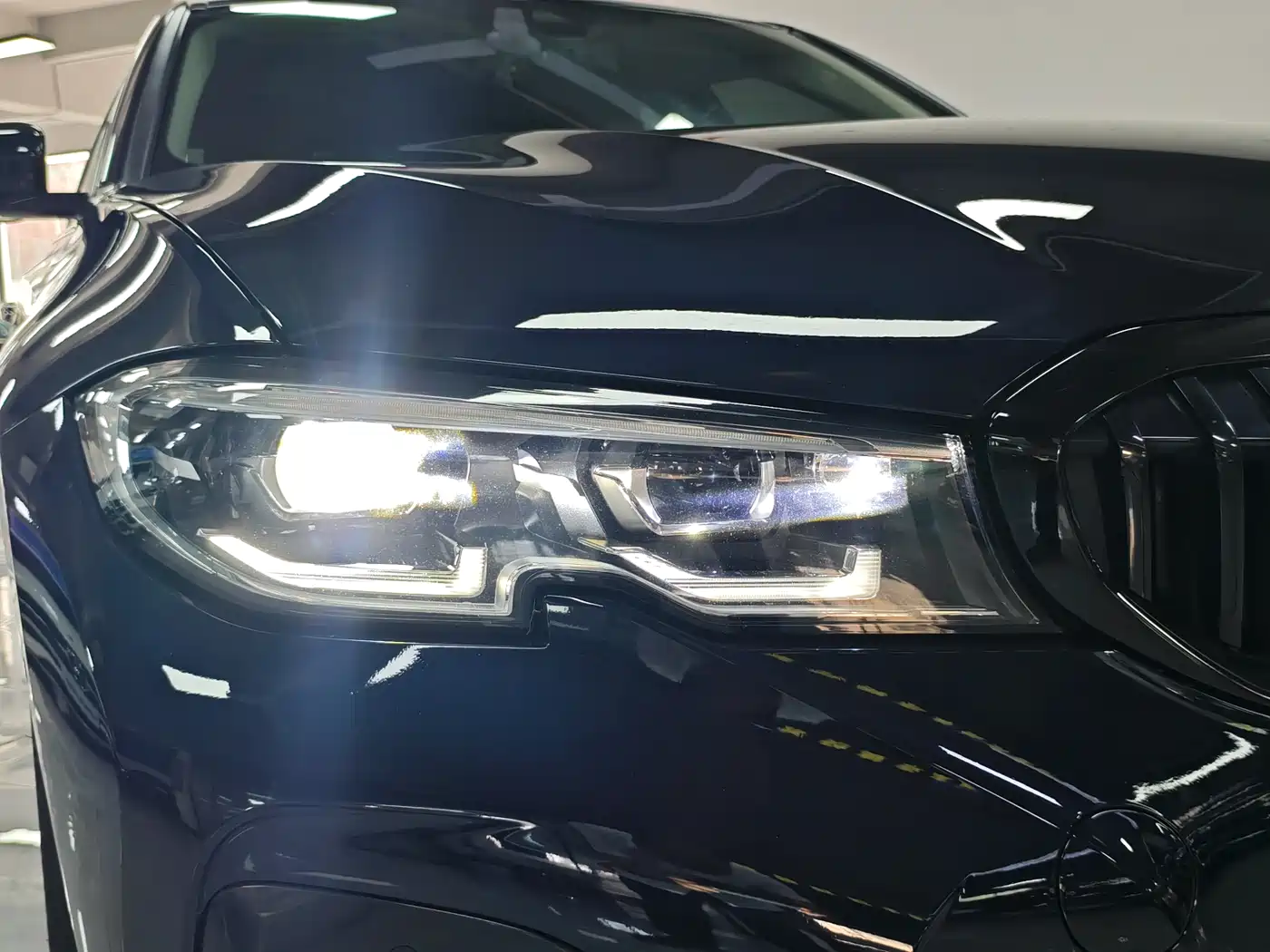 BMW 3 Series 2022 Facelift 325Li M Sport Shadow Edition фото 7