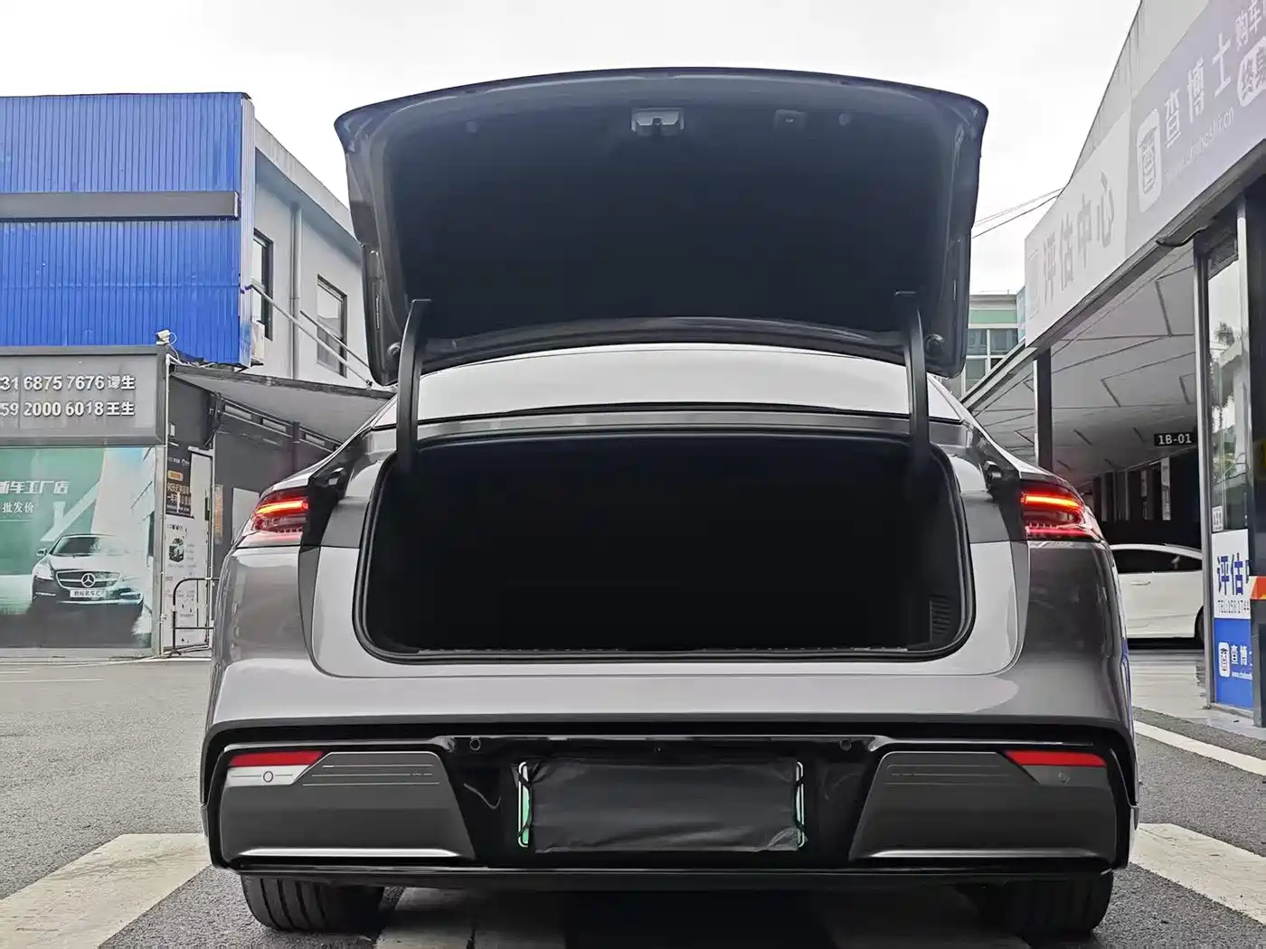 Geely Galaxy Galaxy E8 2025 700km Long Voyage Smart Drive Edition фото 8