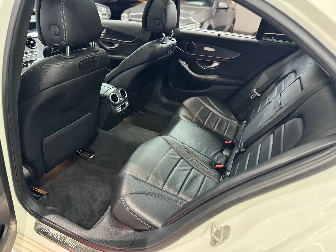 Mercedes-Benz C-Class 2015 C 300 L Sport фото 18