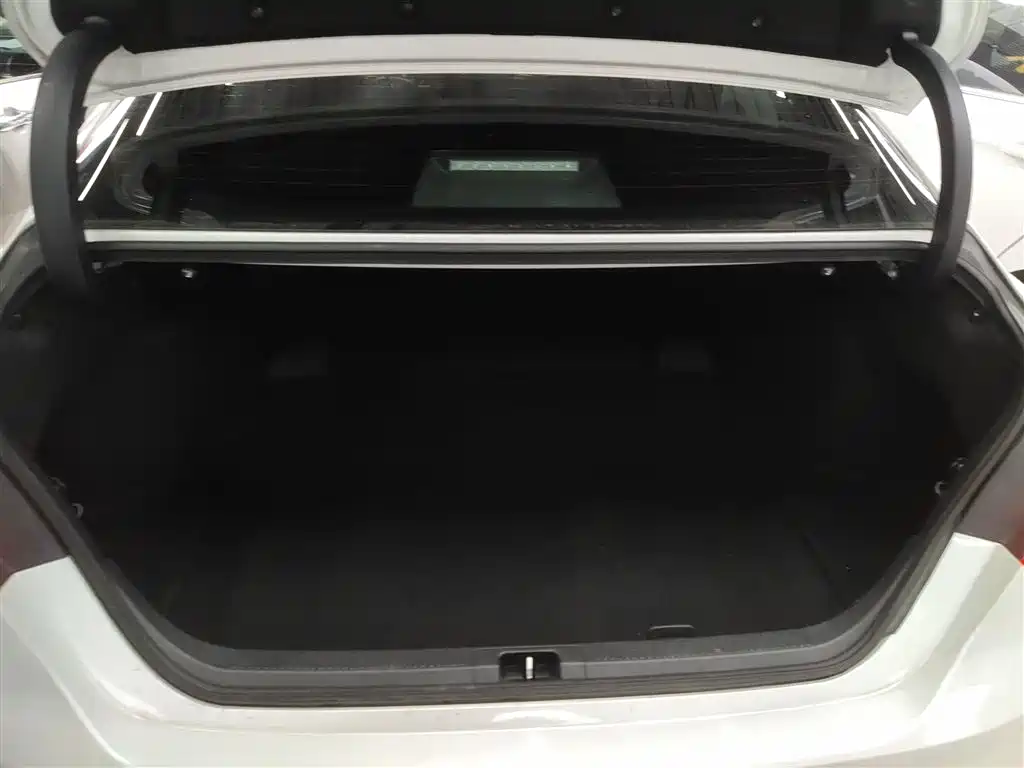 Toyota Camry 2021 2.0G Luxury Edition фото 19