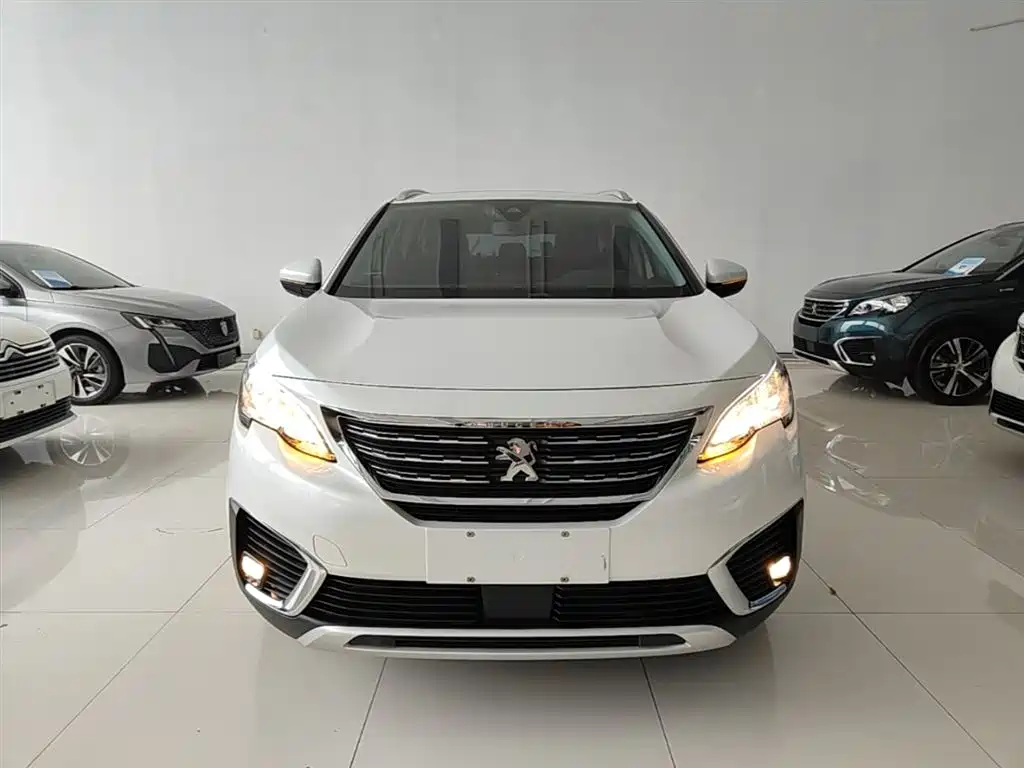 Peugeot 5008 2017 350THP 7-seat Elite Edition фото 3